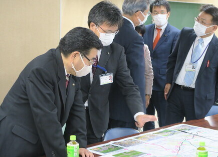 浦和野田線建設促進期成同盟会　千葉県知事要望風景