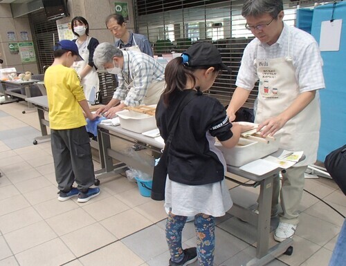 紙すき体験（1）