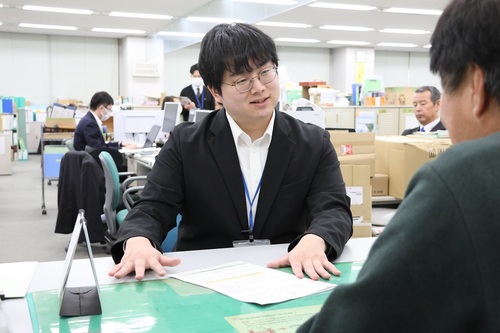 高齢者支援課主事補の写真