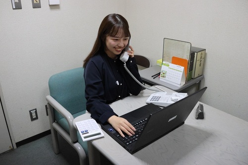 人事課主事の写真