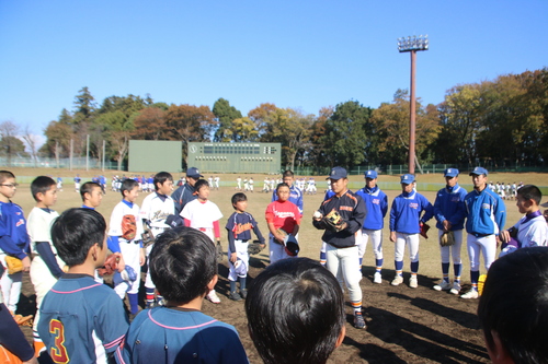 法政大学野球部のみなさんによる指導