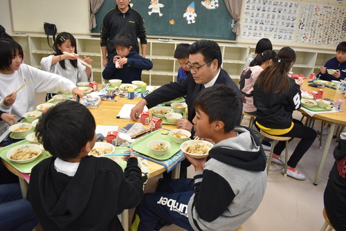 南部小学校