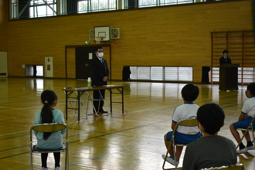 木間ケ瀬小学校の様子