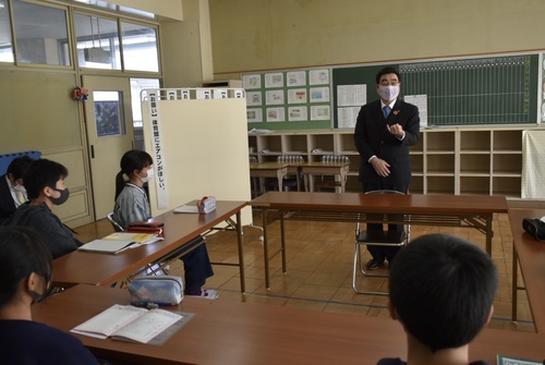 尾崎小学校の様子