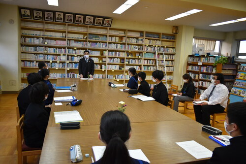 岩名中学校の様子