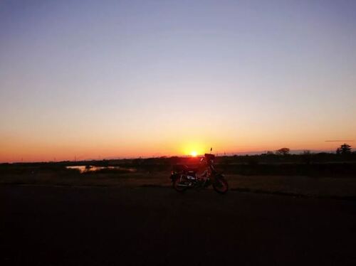 江戸川左岸堤防からの夕陽