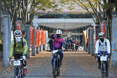 市役所前のスタート風景