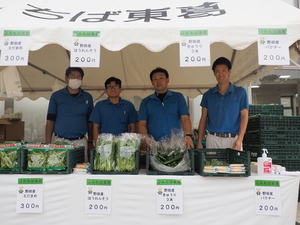 JAちば東葛の皆さんによる野菜販売