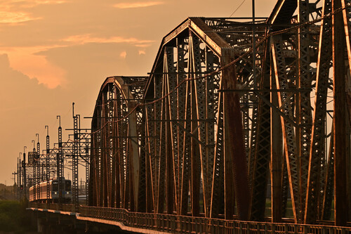 屈強な橋