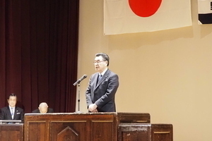 挨拶をする市長