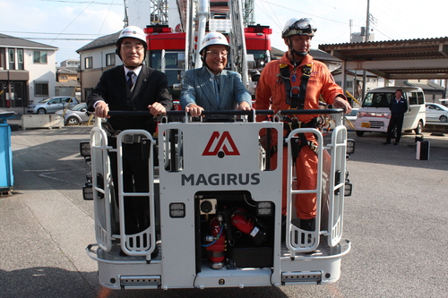 納車したはしご車の体験写真