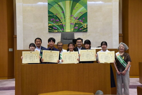 受賞したみなさんとの記念写真