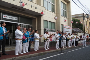 おどりパレード出発式