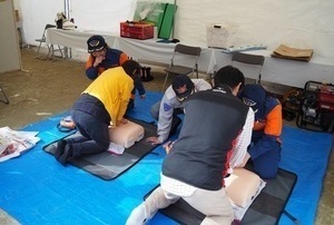 心肺蘇生法の訓練