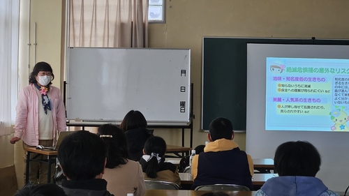 岩槻 秀明 氏