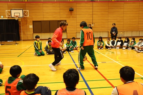 （関宿小）サッカー実演
