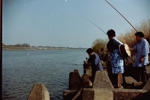 19. 供養風景