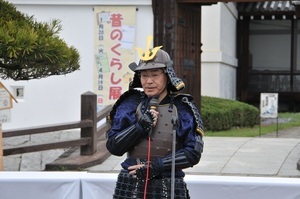 挨拶をする市長