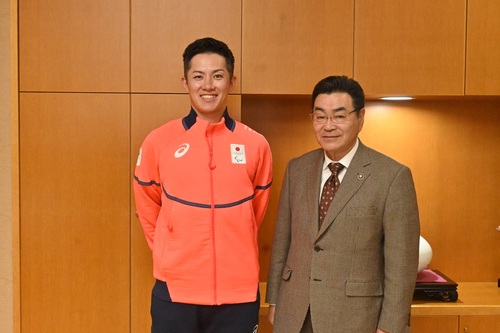 小須田選手と市長