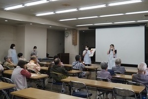 歯の講習会の様子