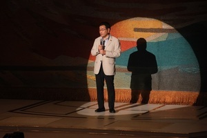 挨拶をする市長