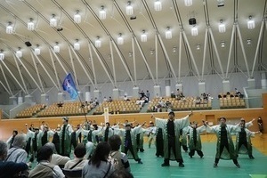 よさこいの披露
